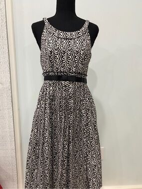 Vintage style black and white dress